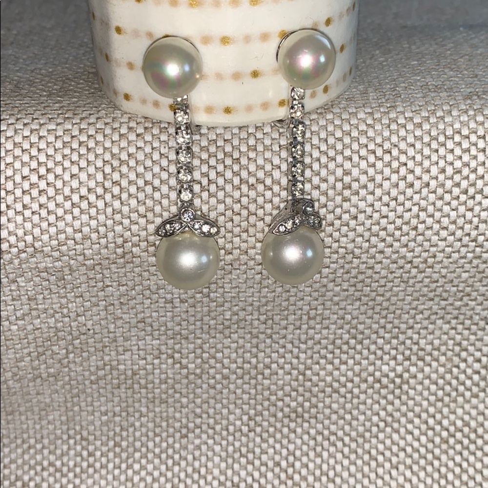 Vintage Ciner Jewelry drop pearl and rhinestone clip on earrings